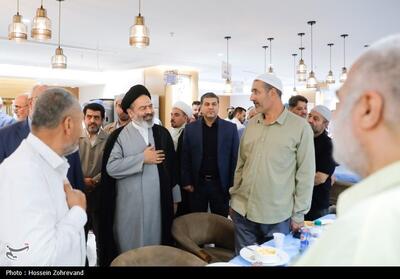 دیدار صمیمی سرپرست حجاج ایرانی با زائران کشورمان در مکه مکرمه- عکس اخبار حج و زیارت تسنیم | Tasnim