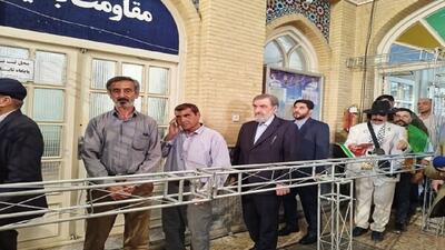 محسن رضایی در انتخابات مشارکت کرد