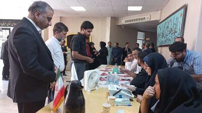 حضور پرشور اصحاب فرهنگ، هنر، قرآن و رسانه سیستان و بلوچستان در پای صندوق‌های رای