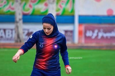 ربیع لاله ملی‌پوش فوتبال ایران: باید دید مسئولان به فوتبال بانوان پر رنگ شود
