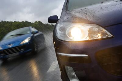 خرابی چراغ‌های خودرو نمره منفی دارد؟ | توصیه‌های پلیس راهور به عزاداران محرم