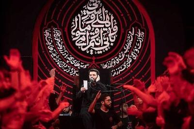 سیا‌ه‌پوشان حسینی در تکیه‌های عزا