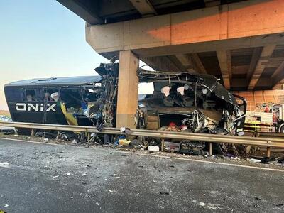 تصادف مرگبار اتوبوس در برزیل/ دست کم ۵۲ نفر کشته و مصدوم شدند