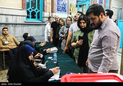 موج دوم حضور شاهرودی‌ها در پای صندوق‌های اخذ رای- فیلم دفاتر استانی تسنیم | Tasnim