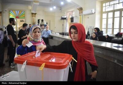 حضور پرشور مردم تنکابن در انتخابات- فیلم دفاتر استانی تسنیم | Tasnim