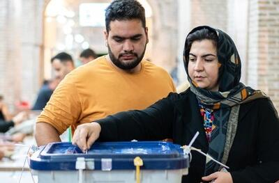 علی، یک رای‌دهنده: نصفِ ایران، به من می‌گویند وسط‌باز!