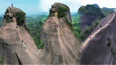 (عکس)‌ کوه لبه چاقو در چین