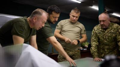 تصمیم احتمالی زلنسکی برای برکناری فرمانده کل ارتش اوکراین