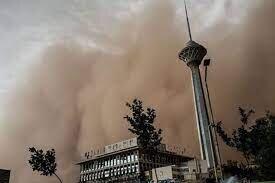 طوفان باد و خاک در تهران | وضعیت در این مناطق پایتخت بدتر است