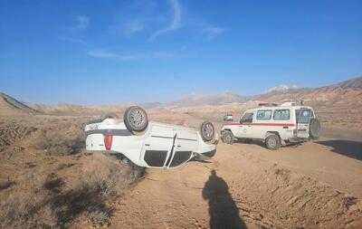 وقوع ۳ حادثه واژگونی خودرو در استان سمنان/ راننده وانت جان باخت