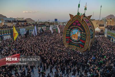 حضور گردشگران خارجی در مراسم تاسوعا و عاشورای «یزد حسینیه ایران»