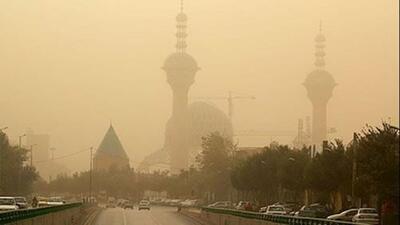 آماده باش دستگاه‌ های امدادی استان اصفهان در پی بروز گرد و خاک