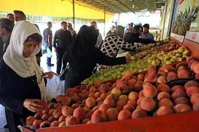 قیمت چهارکیلو میوه بیشتر از دستمزد ۲.۵ روزِ کارگران | سبدِ بابا «میوه» ندارد!