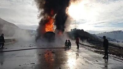 وقوع آتش سوزی عظیم در کارخانه‌ای در ملبورن | ویدئو
