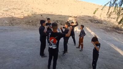 اقامه عزای حسینی توسط نوجوانان در روستای خوی + فیلم
