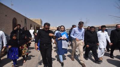 بازدید سفیر هلند از مهمانشهر اتباع افغانستان در اردکان