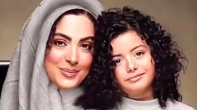 خانم بازیگر ایرانی که بدون بارداری مادر شد + عکس های هوش پران از زیبایی خاصش