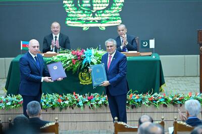 پاکستان و جمهوری آذربایجان ۱۵ سند همکاری امضا کردند