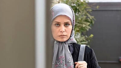 این خانم بازیگر ایرانی با لباس عروس و داماد به بقالی رفت ! + عکس عروسی ساغر شکوری و داماد قدبلندش !
