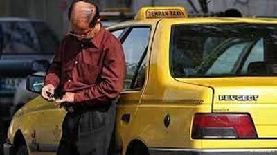 ابتکار خنده‌دار یک راننده تاکسی برای رهایی از گرما