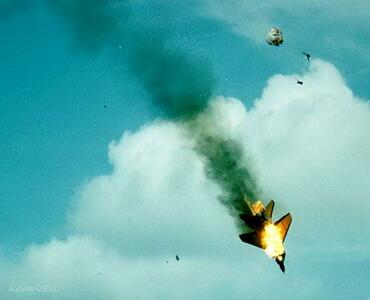 اولین تصاویر از لحظه سقوط جت نیروی هوایی لهستان ؛ جت منفجر شد + ویدئو