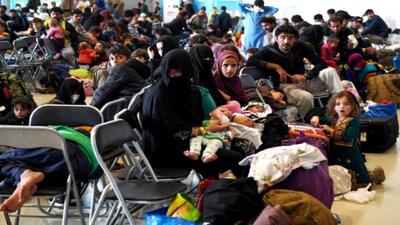 بلاتکلیفی ۴۴ هزار افغانستانی واجد شرایط ویزای بشردوستانه در پاکستان
