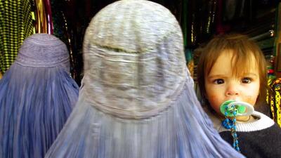 حکم بی‌سابقه دادگاه فرانسه: «همه زنان افغان» می‌توانند از حق پناهندگی بهره‌مند شوند