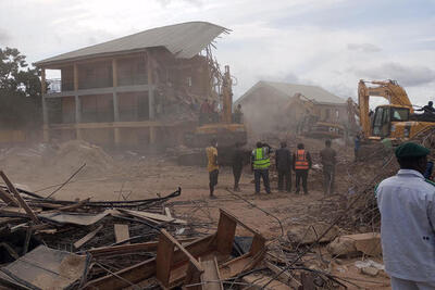 ریزش ساختمان مدرسه‌ای در نیجریه؛ ۲۲ دانش‌آموز جان باختند