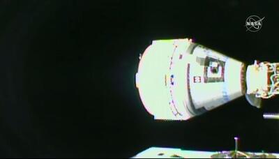 ۲ فضانورد استارلاینر در فضا گرفتار شدند
