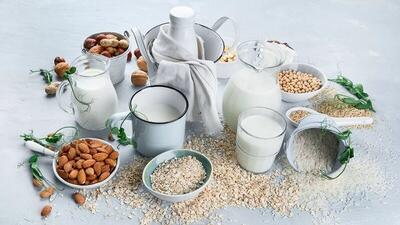 شیر گیاهی به‌جای شیر گاو؛ بخوریم یا نه؟