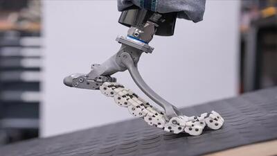 یک پای مصنوعی مشابه پای واقعی انسان ساخته شد