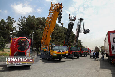 حضور آتش‌نشانان تهران برای پوشش دسته حسینیه اعظم