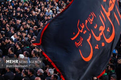 حسینیه ایران در عزای سالار شهیدان سیاه پوش شد