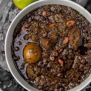 طرز تهیه خورشت سبزی خوشمزه: دستور کامل برای تهیه این غذای سنتی و محبوب ایرانی