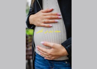کاشت ناخن در بارداری: آیا کاشت ناخن در بارداری ضرر دارد؟
