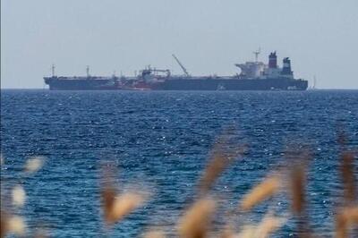 عمان از واژگونی یک نفتکش در آب های این کشور خبر داد