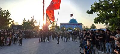 گزارش تصویری/ مراسم عزاداری تاسوعا و عاشورای حسینی (ع) در دهق اصفهان +فیلم