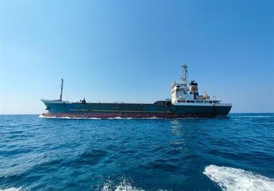 نفتکش آزاد شده توسط ایران در ساحل امارات لنگر انداخت