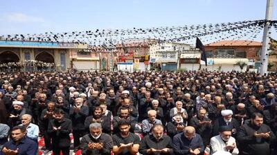 عزاداران حسینی دراستان اصفهان نماز ظهر عاشورا اقامه کردند