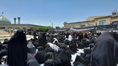 نماز ظهر عاشورا در مناطق مختلف زنجان اقامه شد