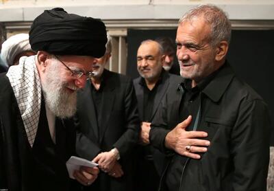 (تصاویر) مراسم شام غریبان حسینی با حضور رهبر انقلاب و دکتر مسعود پزشکیان