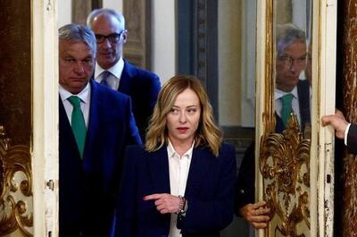 خبرنگار ایتالیایی به علت تمسخر قد نخست‌وزیر جریمه شد
