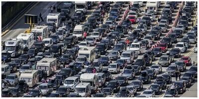 ترافیک سنگین و پرحجم در جاده‌های شمال به سمت تهران