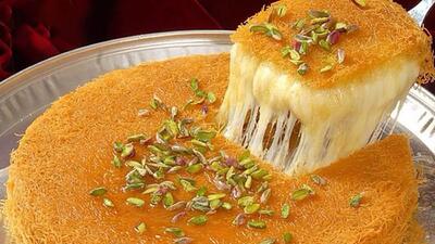 کنافه پنیری: طعمی بهشتی از رشته‌های ترد و پنیر کشسان! | طرز تهیه کنافه پنیری +ویدیو