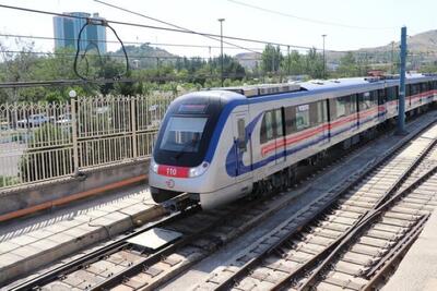 ریل‌گذاری و روسازی خط مترو تهران - اسلامشهر آغاز شد