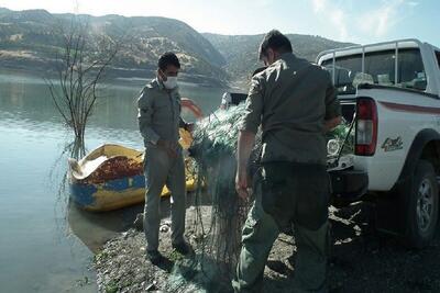 چهار صیاد متخلف حاشیه زرینه رود شاهین‌دژ دستگیر شدند