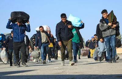 بازگشت ۸۵۸ هزار مهاجر به افغانستان