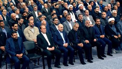 پزشکیان در اولین دیدار نمایندگان مجلس با رهبری+تصاویر