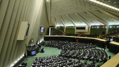 نمایندگان به دیدار رهبر انقلاب رفتند