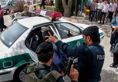 دستگیری قاتل شرور معروف تهران در غرب کشور/ «من فقط با چوب مقتول را هدف ضرب‌وجرح قرار دادم» - عصر خبر